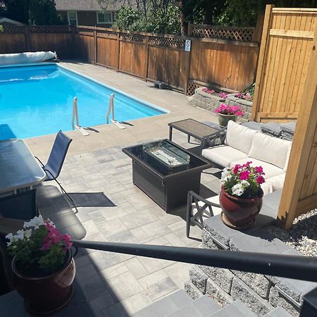 Bright Poolside Walkout Two Bedroom Basement Suite In The Okanagan 펜틱턴 외부 사진