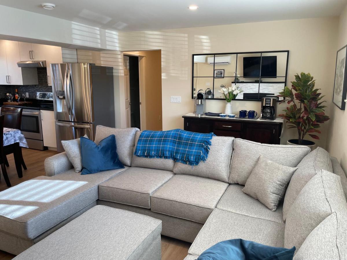 Bright Poolside Walkout Two Bedroom Basement Suite In The Okanagan 펜틱턴 외부 사진