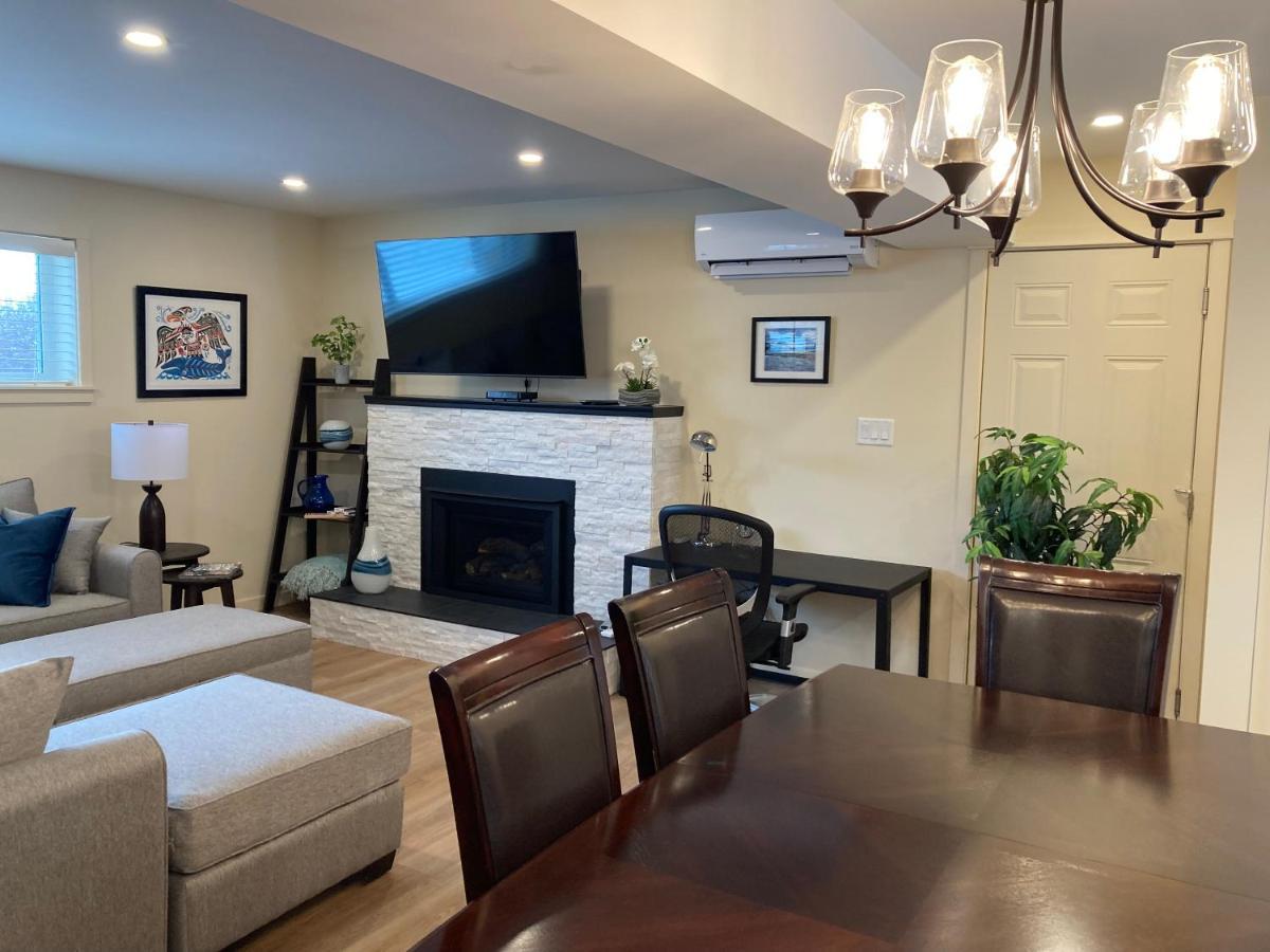 Bright Poolside Walkout Two Bedroom Basement Suite In The Okanagan 펜틱턴 외부 사진